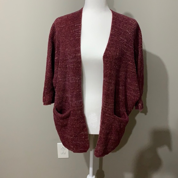 Women’s maroon Cardigan - Picture 1 of 3